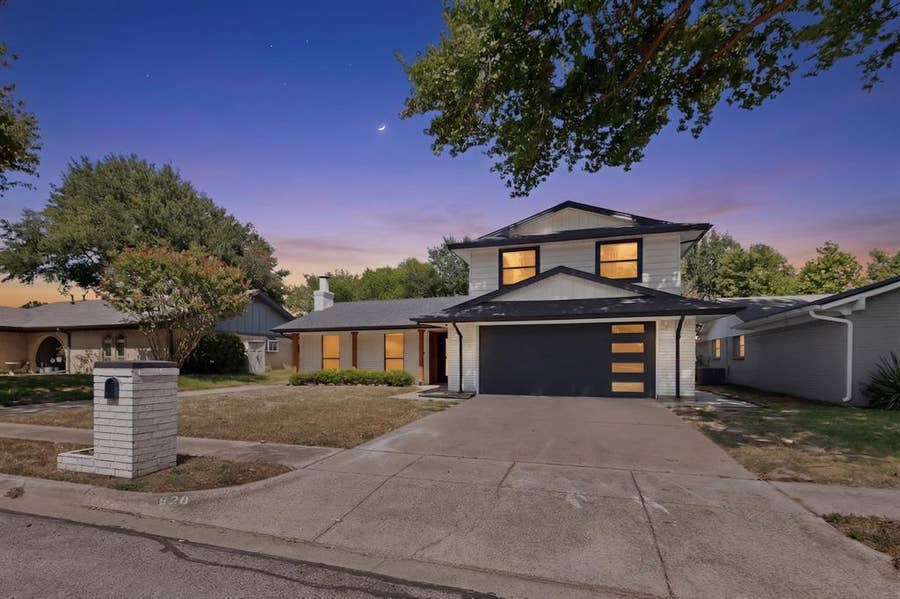 Property photo for 928 Columbus Court, Bedford, TX