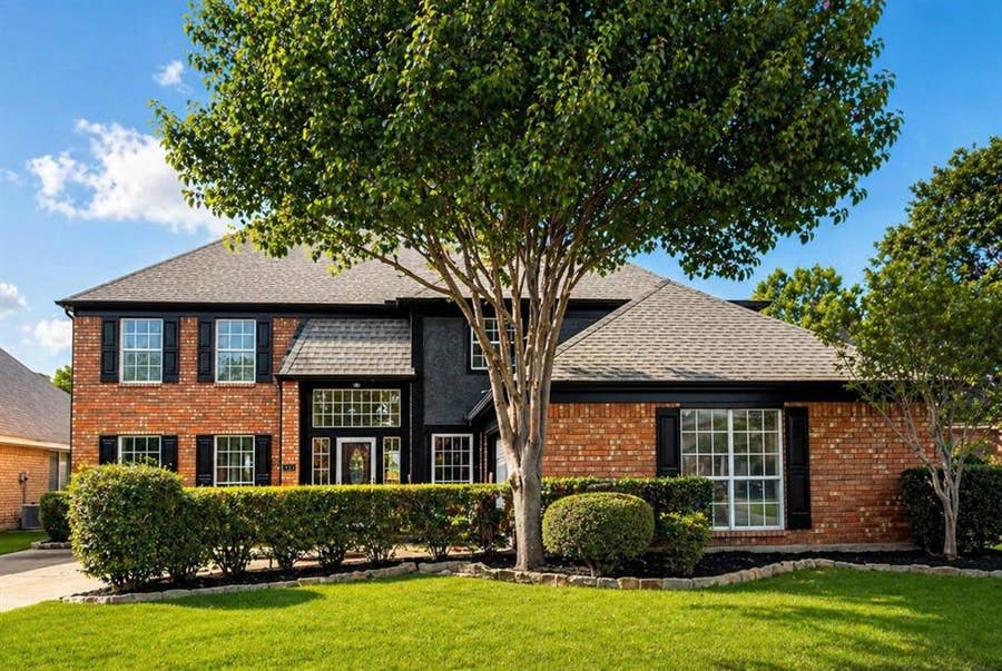 Property photo for 514 Palm Desert Drive, Garland, TX