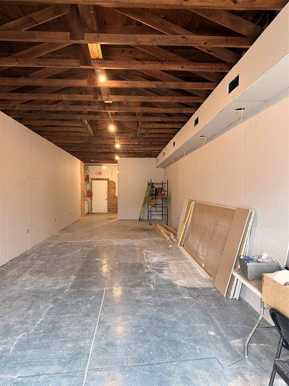 122 W Mccart Street, Krum, TX 76249 Available space for retail or office.