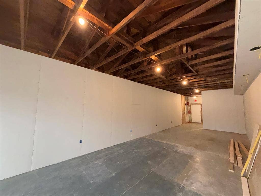 122 W Mccart Street, Krum, TX 76249 Available space for retail or office.