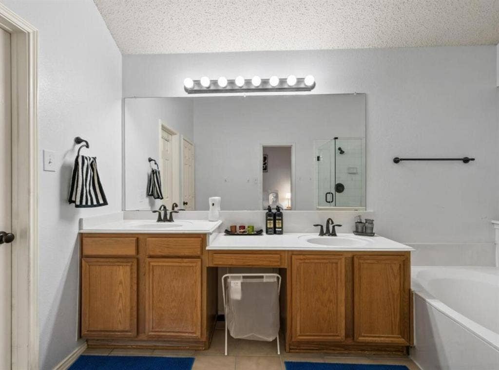 7710 Brookview Drive, Frisco, TX 75034 7710 Brookview Drive, Frisco, TX 75034