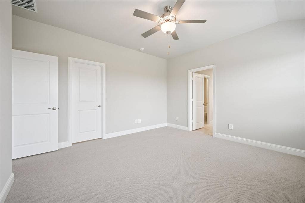6201 Castamere Drive, Princeton, TX 75071 Photo is not of the actual home, but is an inspirational photo of builder’s model home and may depict options, furnishings, and/or decorator features that are not included.