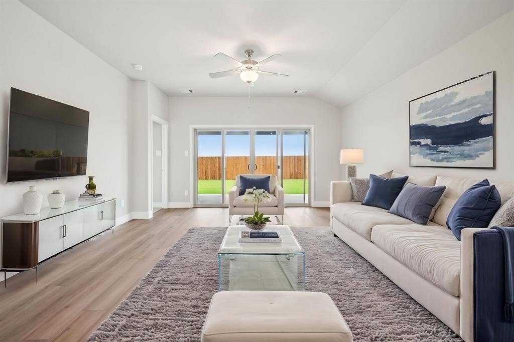 6201 Castamere Drive, Princeton, TX 75071 Photo is not of the actual home, but is an inspirational photo of builder’s model home and may depict options, furnishings, and/or decorator features that are not included.