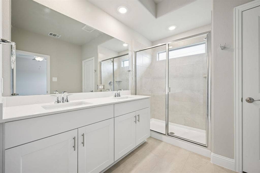 6201 Castamere Drive, Princeton, TX 75071 Photo is not of the actual home, but is an inspirational photo of builder’s model home and may depict options, furnishings, and/or decorator features that are not included.