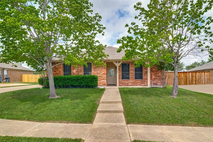 Property photo for 3646 Hawthorne Trail, Rockwall, TX