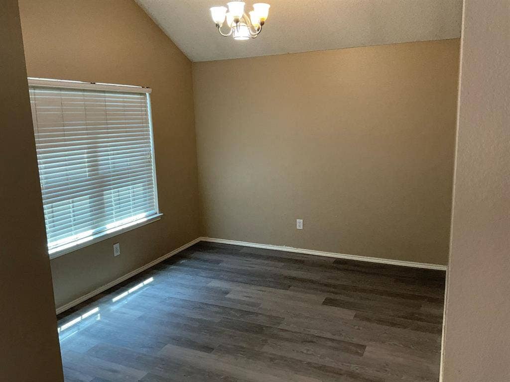 1001 Stockton Drive, Burleson, TX 76028 1001 Stockton Drive, Burleson, TX 76028