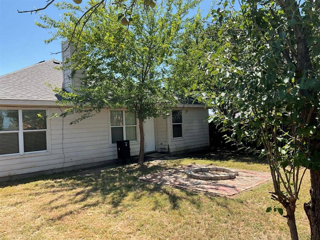1001 Stockton Drive, Burleson, TX 76028 1001 Stockton Drive, Burleson, TX 76028