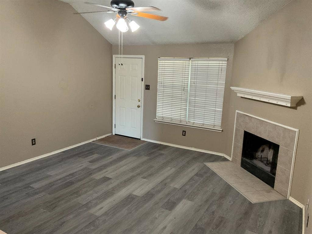 1001 Stockton Drive, Burleson, TX 76028 1001 Stockton Drive, Burleson, TX 76028
