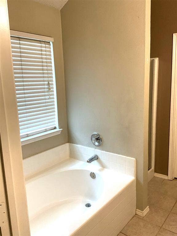 1001 Stockton Drive, Burleson, TX 76028 1001 Stockton Drive, Burleson, TX 76028