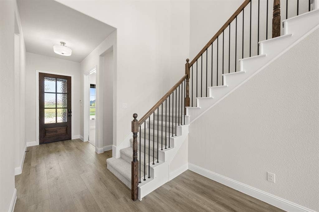 224 Mountain Laurel Drive, Waxahachie, TX 75165 DFW-Myrtle Creek-Concept 3473-224 Mountain Laurel Drive-Entry-Risewell Homes-1