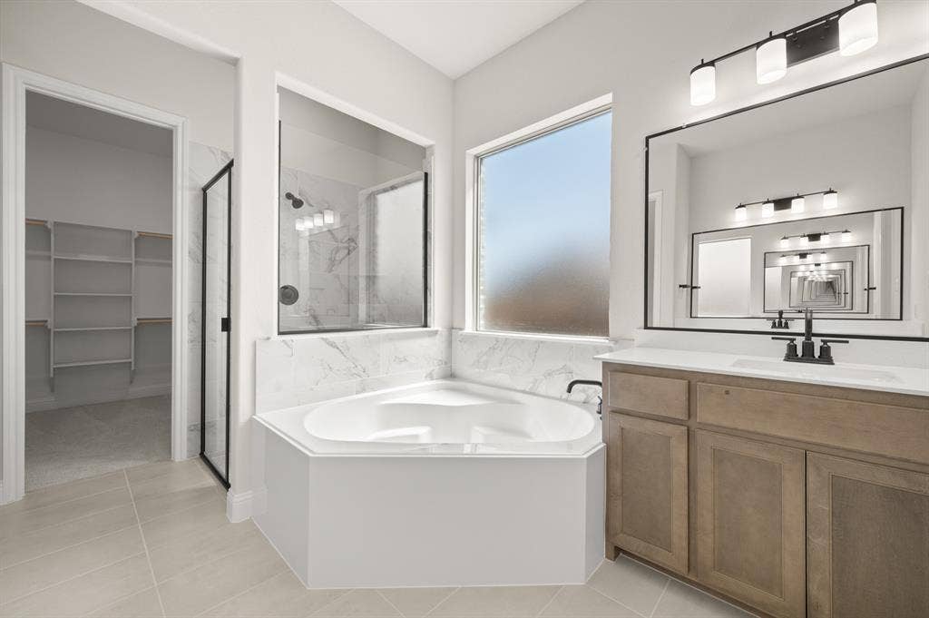 224 Mountain Laurel Drive, Waxahachie, TX 75165 DFW-Myrtle Creek-Concept 3473-224 Mountain Laurel Drive-Primary Suite-Risewell Homes-4