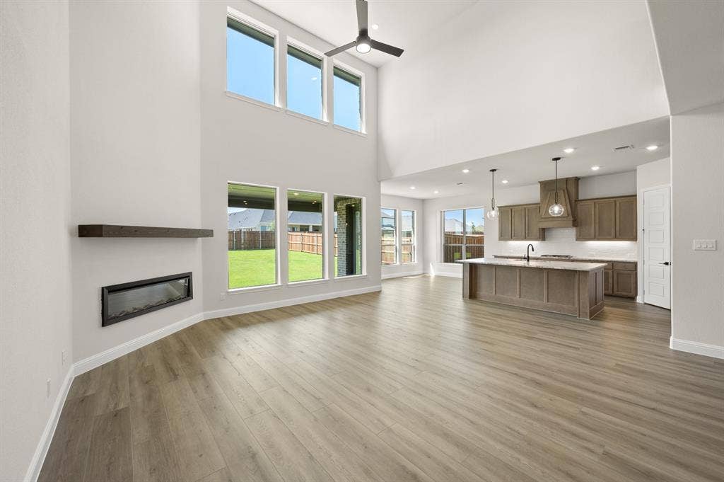 224 Mountain Laurel Drive, Waxahachie, TX 75165 DFW-Myrtle Creek-Concept 3473-224 Mountain Laurel Drive-LivingRoom-Risewell Homes-2