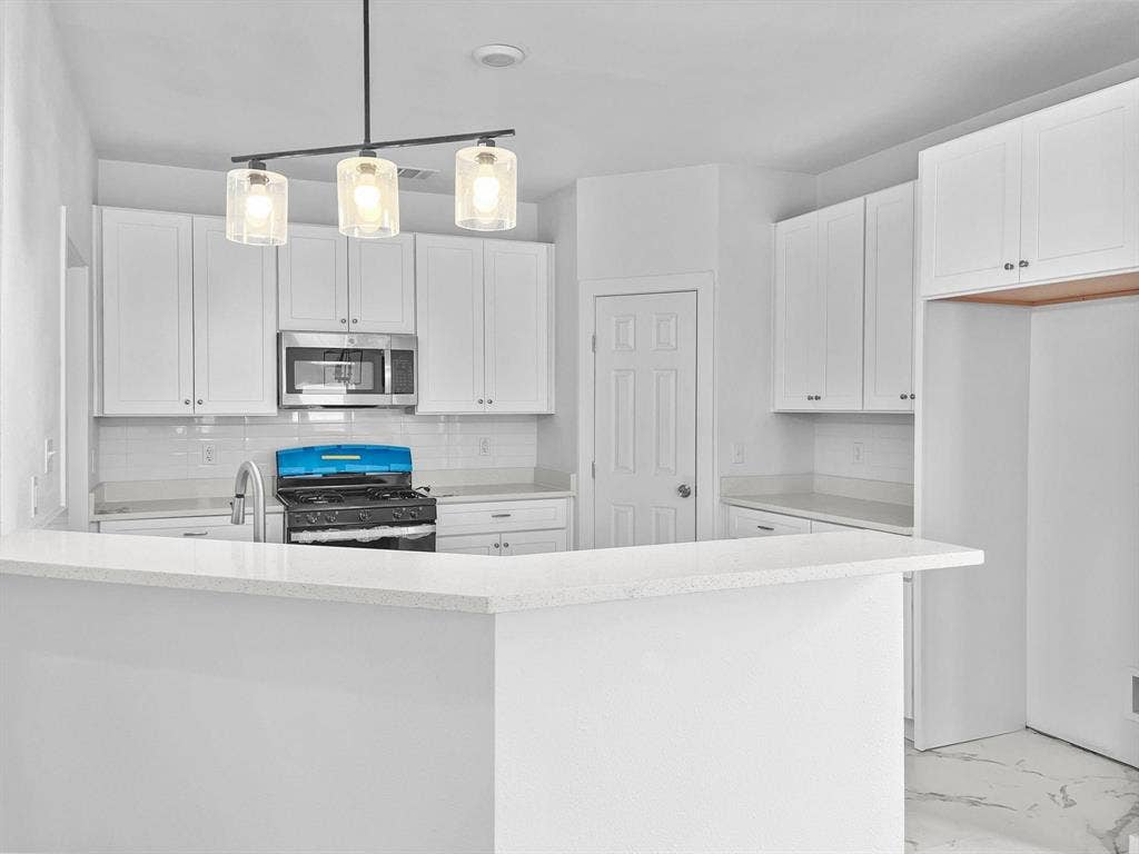2720 Rochelle Point, Irving, TX 75062