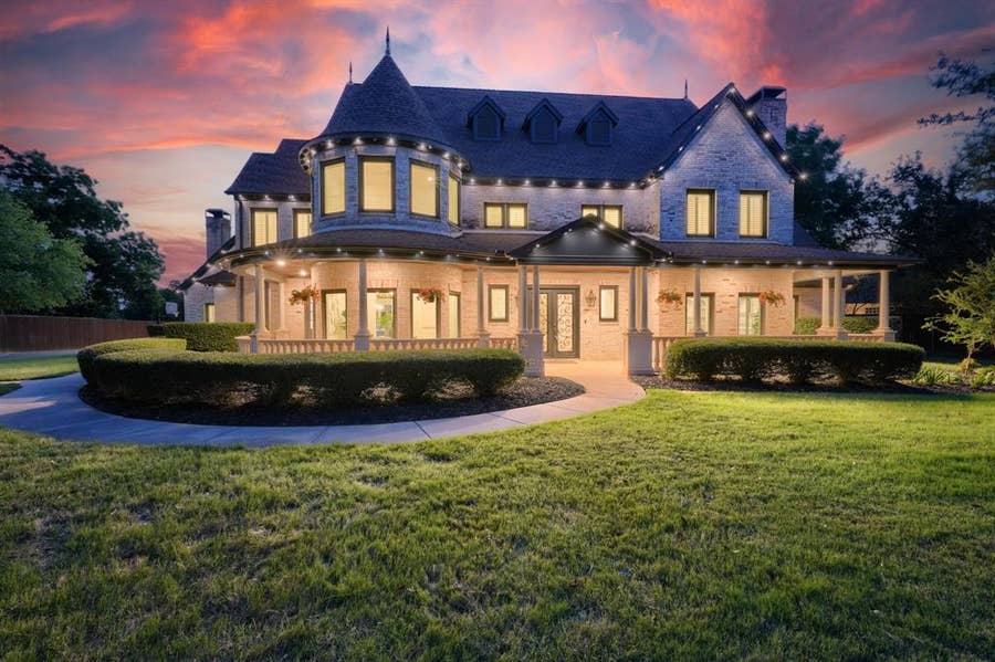 Property photo for 276 Pine Drive, Southlake, TX