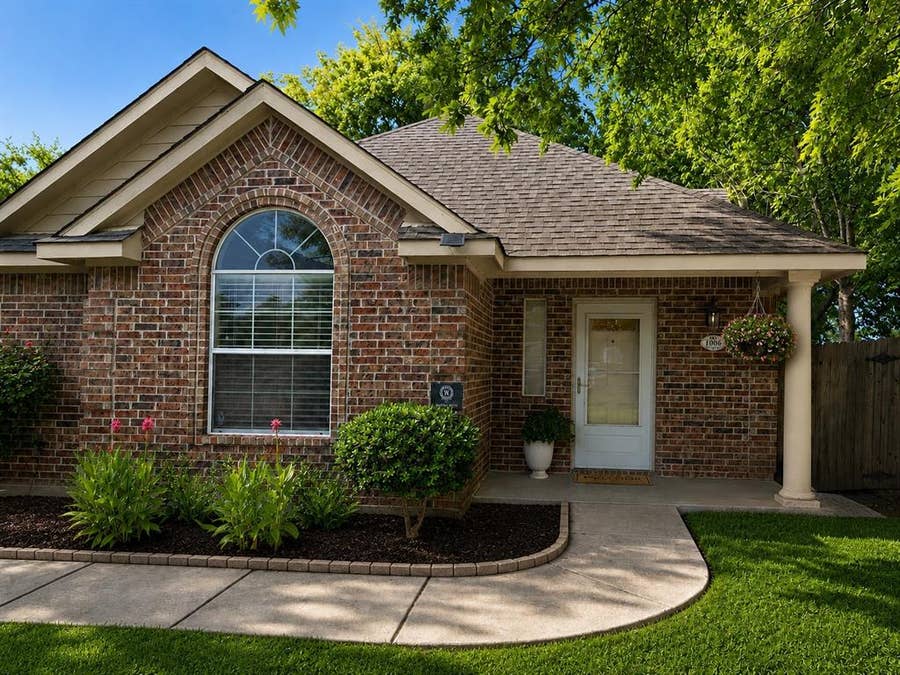 Property photo for 1006 Hall Street, McKinney, TX