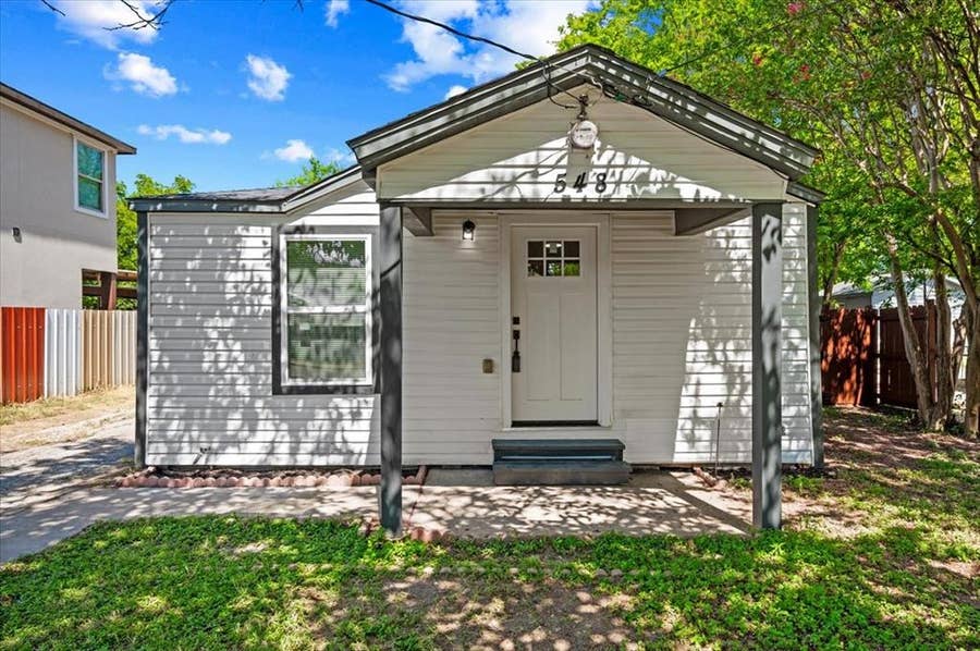Property photo for 548 Ezekial Avenue, Dallas, TX