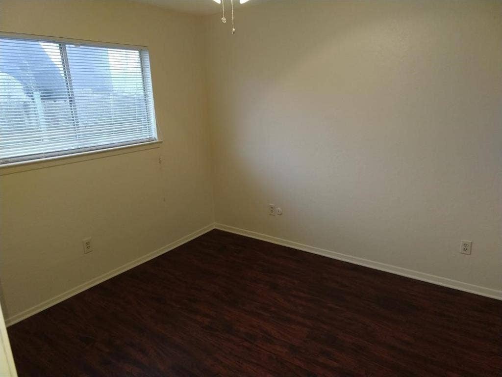 2110 Valleywood Drive, Arlington, TX 76013 2110 Valleywood Drive, Arlington, TX 76013