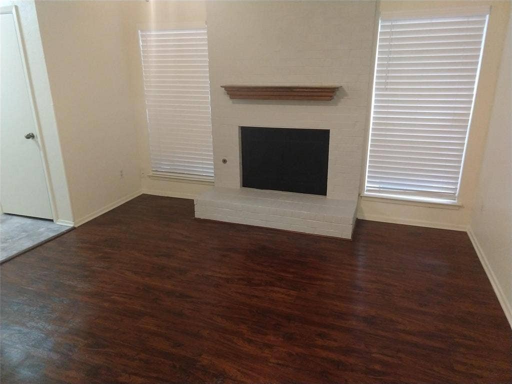 2110 Valleywood Drive, Arlington, TX 76013 2110 Valleywood Drive, Arlington, TX 76013