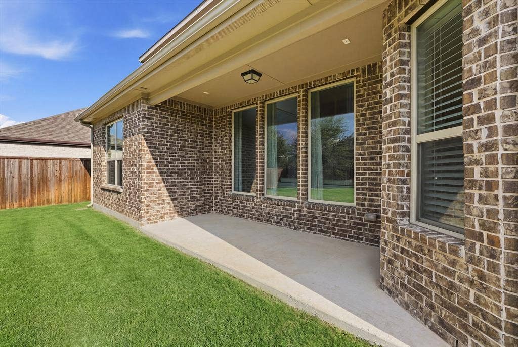 8205 Plumbago Way, Dallas, TX 75252 8205 Plumbago Way, Dallas, TX 75252