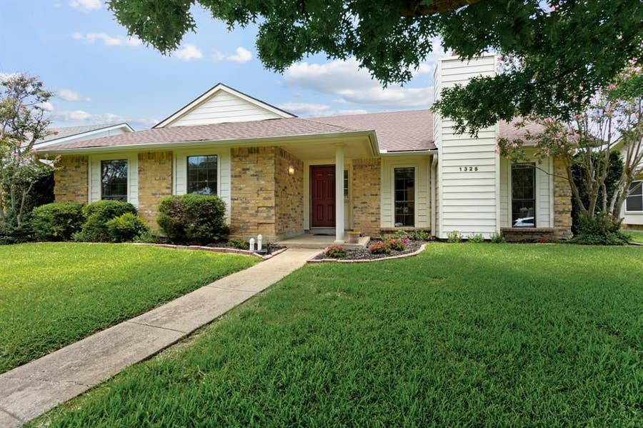 Property photo for 1325 Heidi Drive, Plano, TX