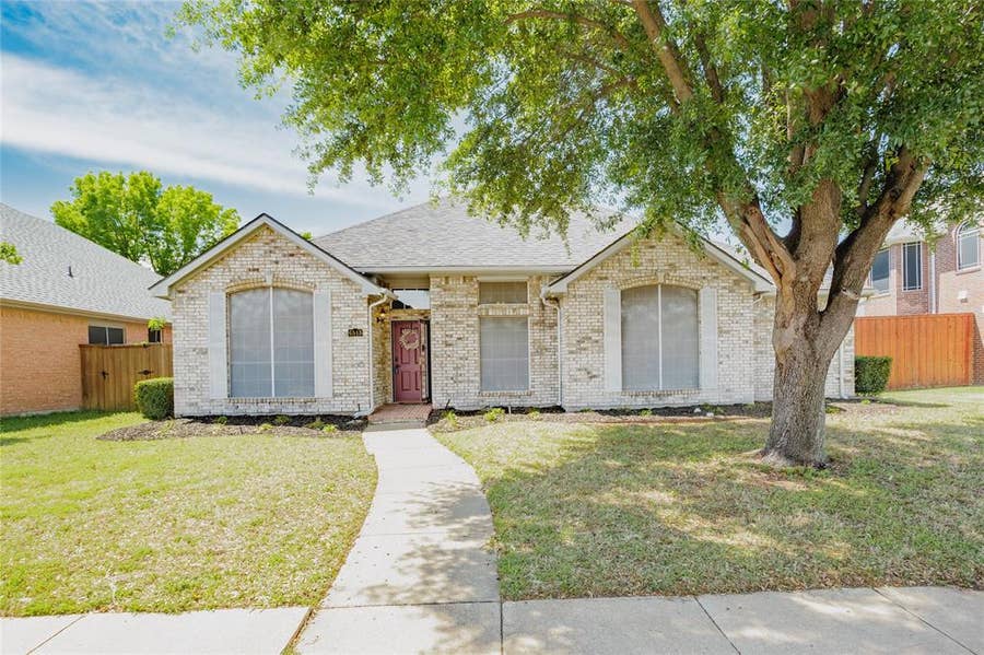 Property photo for 6513 Fairfield Drive, Rowlett, TX