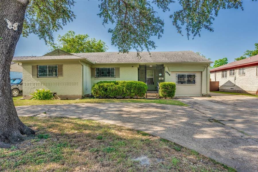 Property photo for 2956 Royal Lane, Dallas, TX