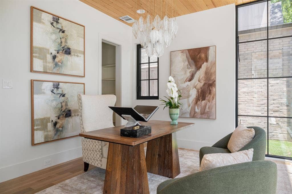 9027 Daytonia Avenue, Dallas, TX 75218 9027 Daytonia Avenue, Dallas, TX 75218