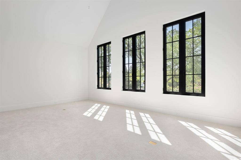 9027 Daytonia Avenue, Dallas, TX 75218 9027 Daytonia Avenue, Dallas, TX 75218
