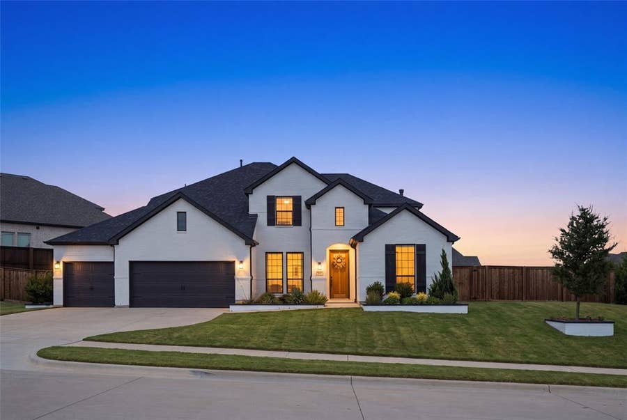 Property photo for 4202 Crown Run Road, Midlothian, TX