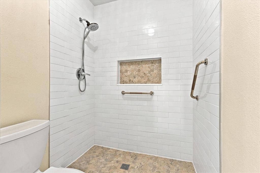 951 Mallard Drive, Coppell, TX 75019 951 Mallard Drive, Coppell, TX 75019