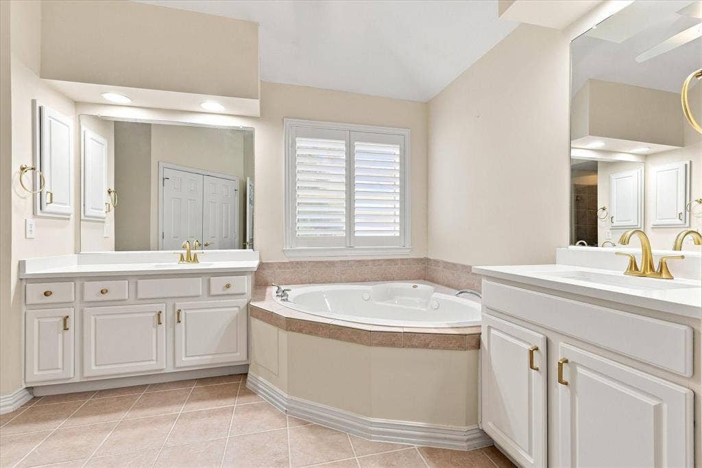 951 Mallard Drive, Coppell, TX 75019 951 Mallard Drive, Coppell, TX 75019