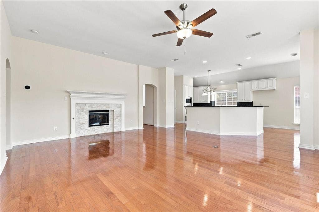 951 Mallard Drive, Coppell, TX 75019 951 Mallard Drive, Coppell, TX 75019