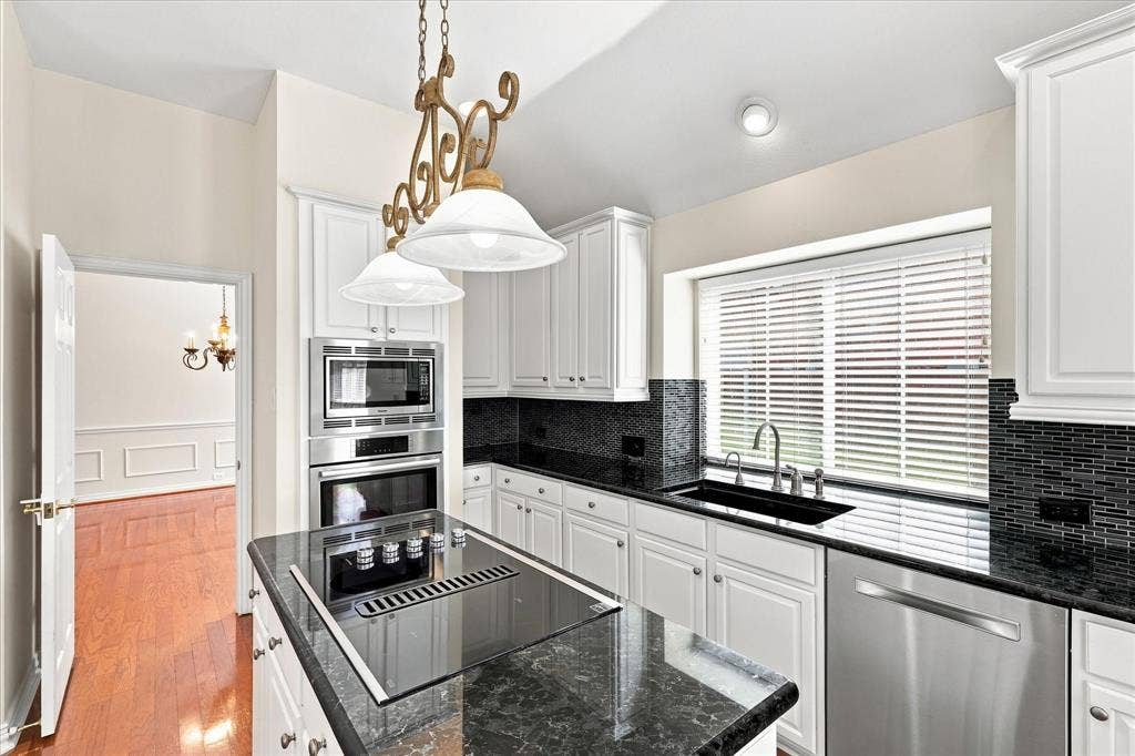 951 Mallard Drive, Coppell, TX 75019 951 Mallard Drive, Coppell, TX 75019