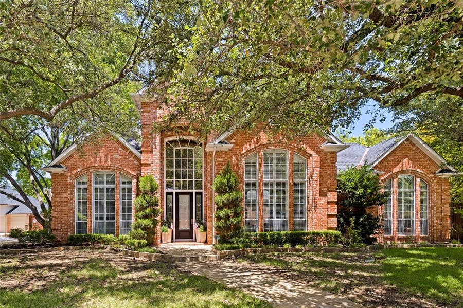 Property photo for 5905 Saint Agnes Drive, Plano, TX