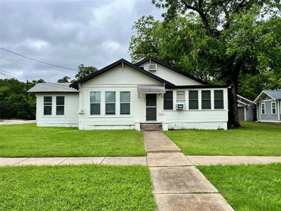 Property photo for 301 Amarillo Street, Denton, TX