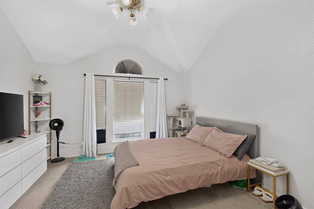 1012 Hidden View Court, Burleson, TX 76028 fourth room