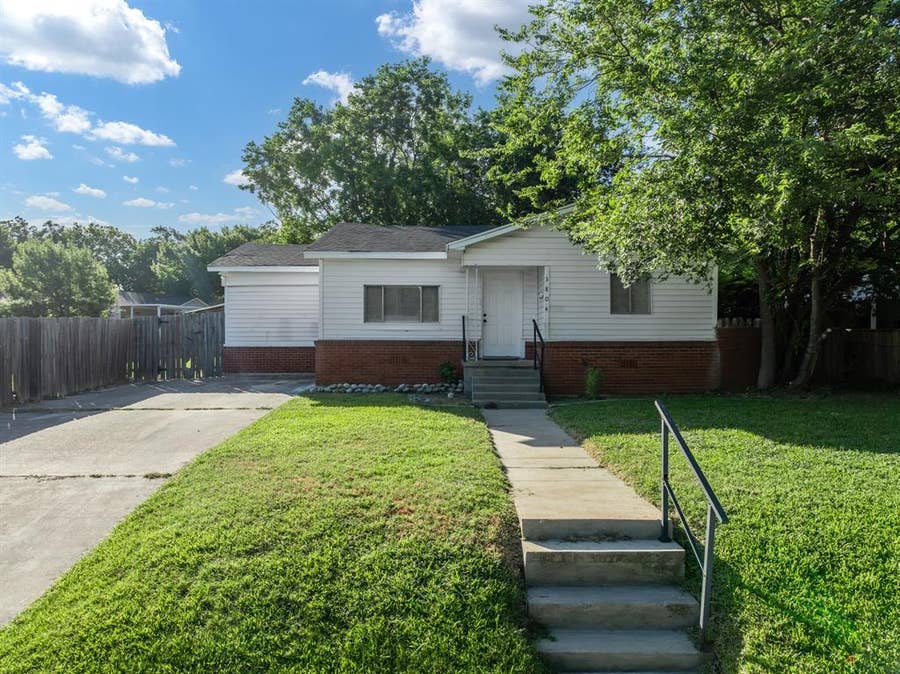 Property photo for 3804 Belmont Drive, Waco, TX