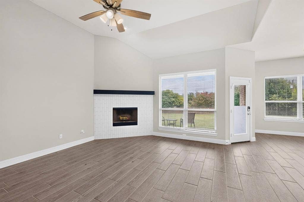 690 Serenity Lane, Red Oak, TX 75154 Note Ceramice wood floors