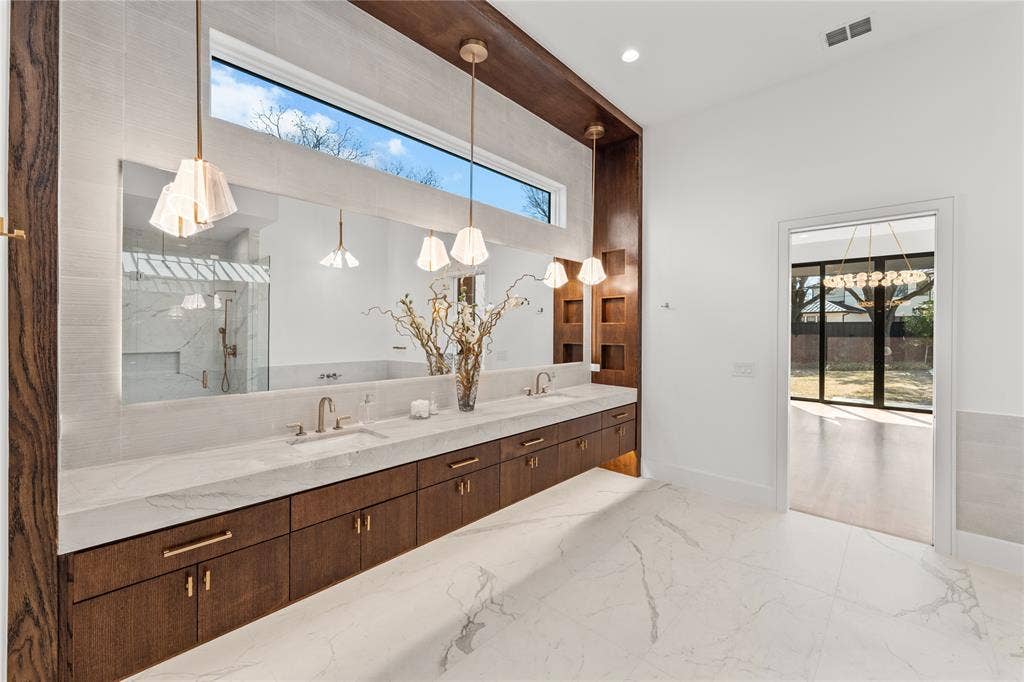 6006 Meadow Crest, Dallas, TX 75230 6006 Meadow Crest, Dallas, TX 75230