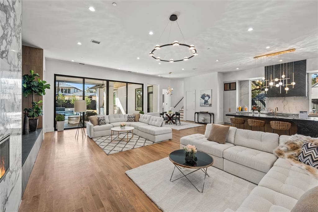 6006 Meadow Crest, Dallas, TX 75230 6006 Meadow Crest, Dallas, TX 75230