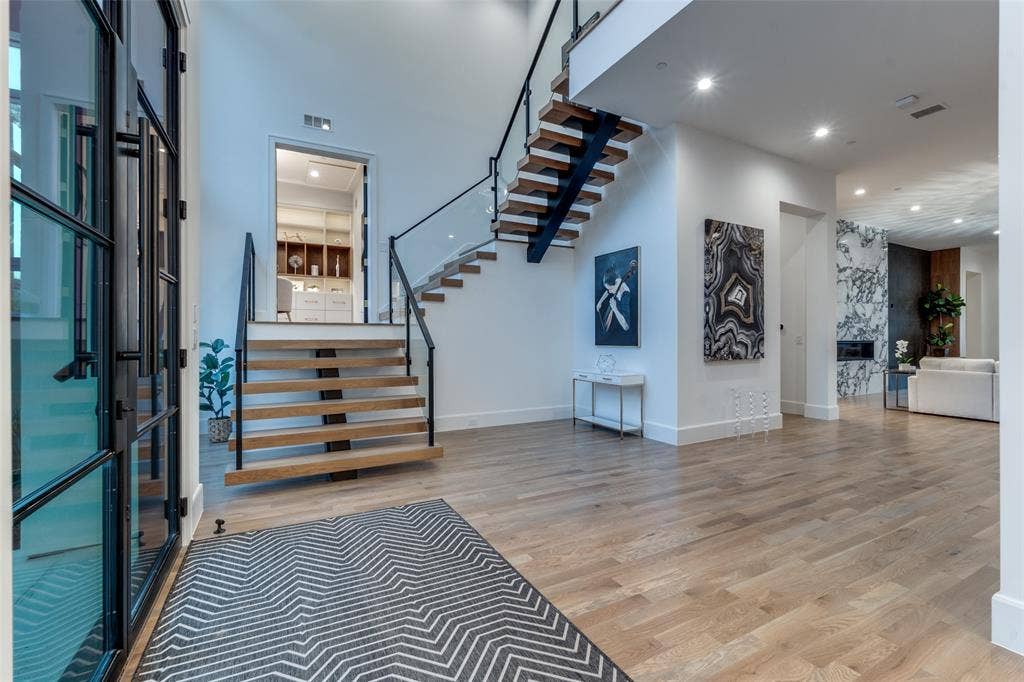 6006 Meadow Crest, Dallas, TX 75230 6006 Meadow Crest, Dallas, TX 75230