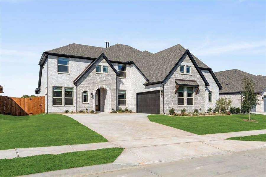 Property photo for 812 Twin Pine Court, Anna, TX