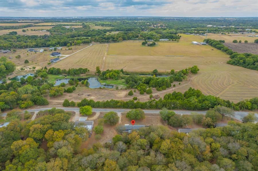 Property photo for 1027 Glen Brook Drive, Pecan Hill, TX