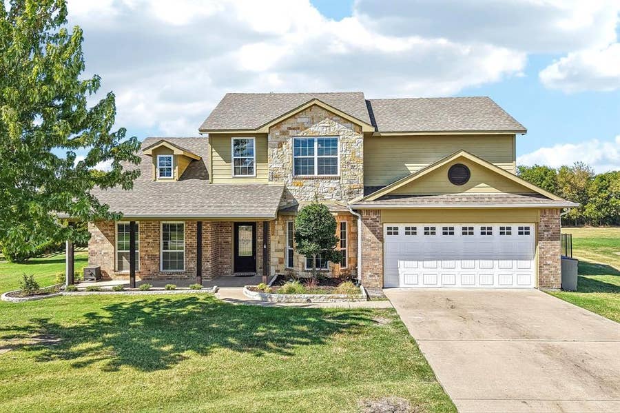 Property photo for 395 Pecan Court, Nevada, TX