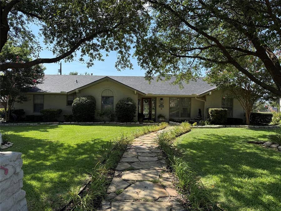 Property photo for 14635 Tanglewood Drive, Farmers Branch, TX