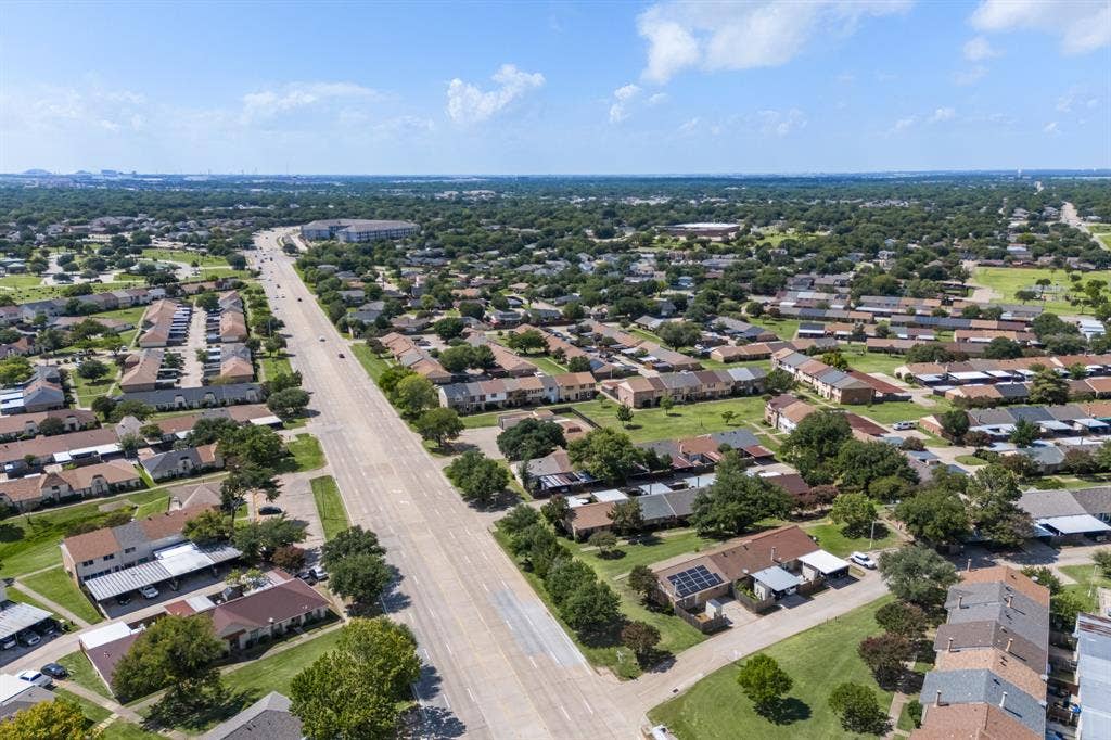 1 E Mountain Lane, #33, Grand Prairie, TX 75052 Aerial view