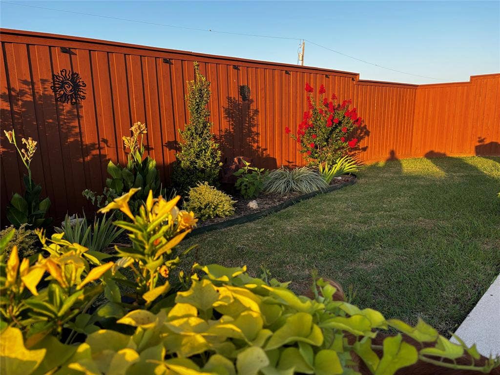 6224 Meadowlands Drive, Krum, TX 76249 6224 Meadowlands Drive, Krum, TX 76249
