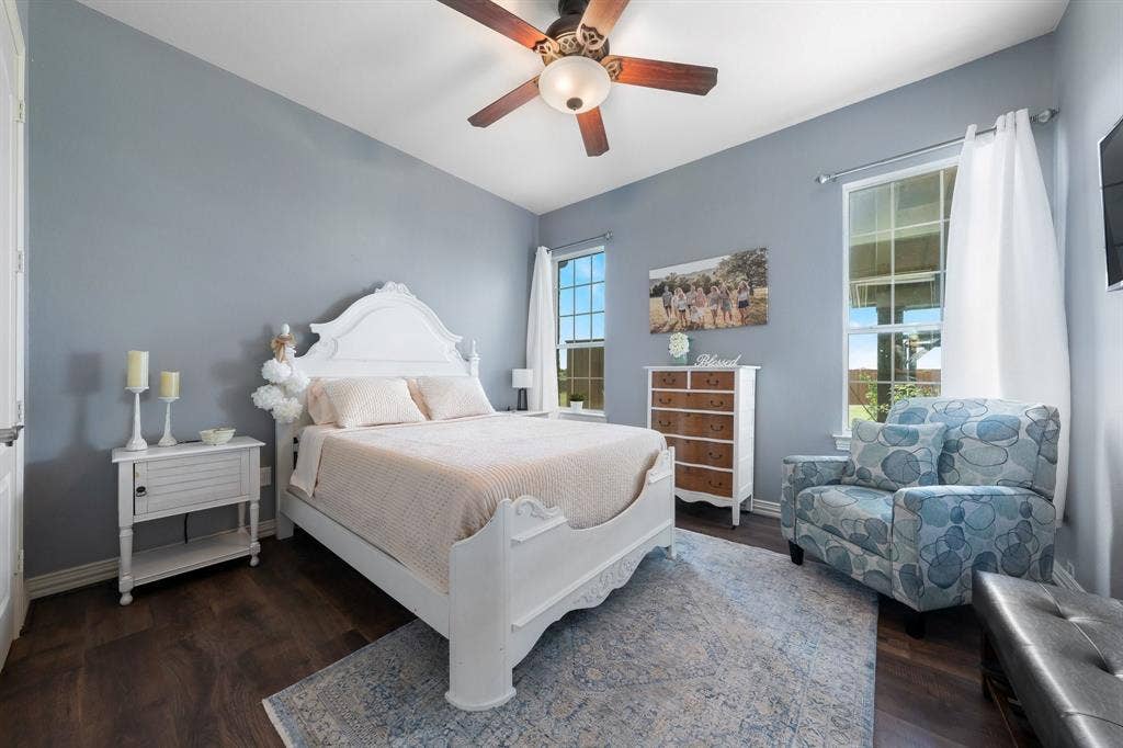 6224 Meadowlands Drive, Krum, TX 76249 6224 Meadowlands Drive, Krum, TX 76249
