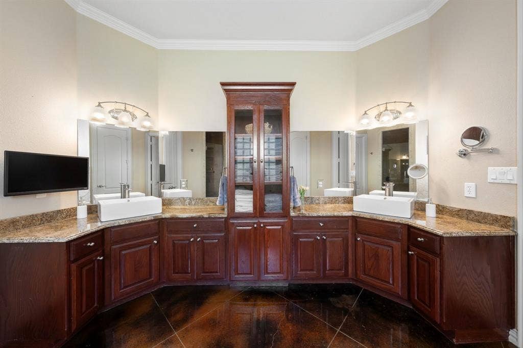 6224 Meadowlands Drive, Krum, TX 76249 6224 Meadowlands Drive, Krum, TX 76249