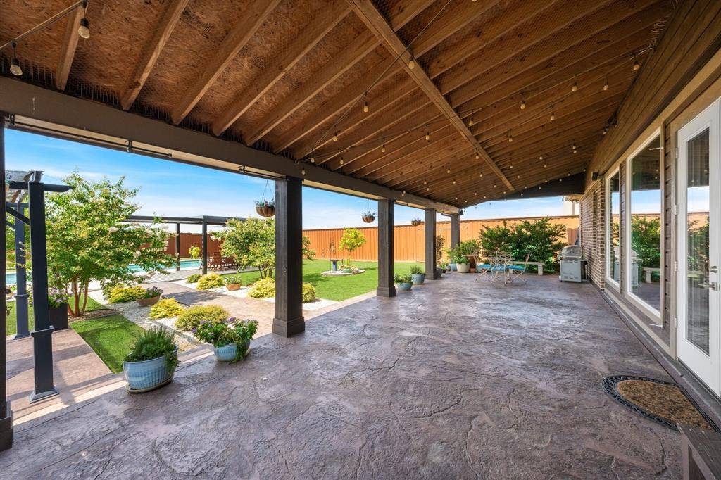 6224 Meadowlands Drive, Krum, TX 76249 6224 Meadowlands Drive, Krum, TX 76249